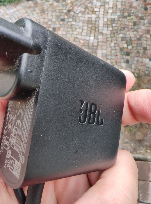 Ładowarka JBL do głośników