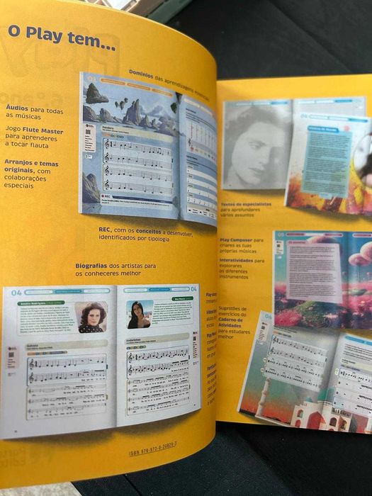 Manual Novo por estrear Play 6- Ed. Musical