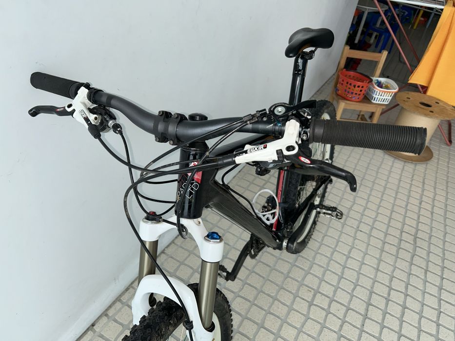 Bicicleta carbono Scott Spark LTD 26 M