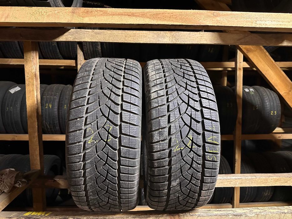 Шини зима майже нові 255/55R18 GOOD YEAR UltraGrip Perfomance + 2шт 8+мм 22/23