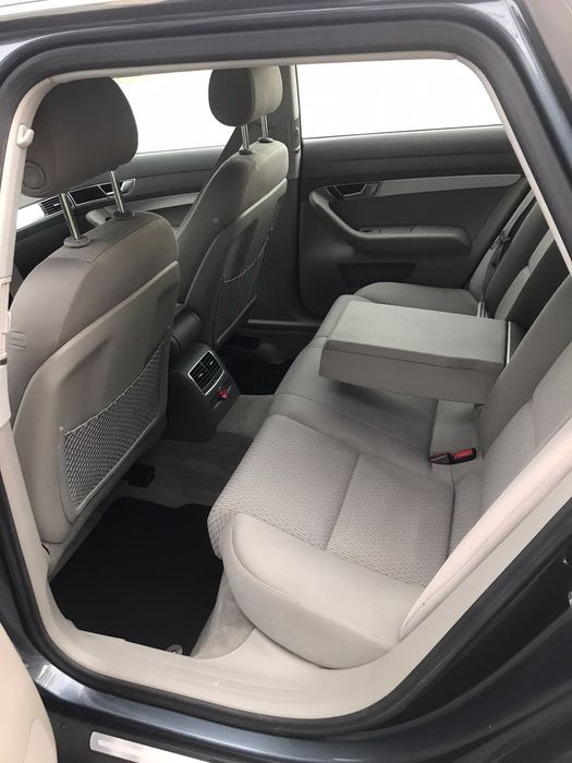 AUDI A6  2,4 benzyna godna uwagi