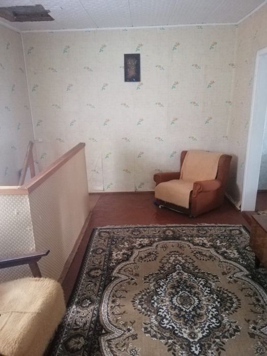 Продається дачна ділянка з будинком