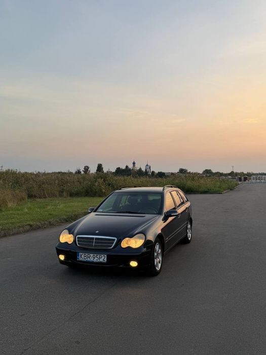 Mercedes-Benz C-Class W203