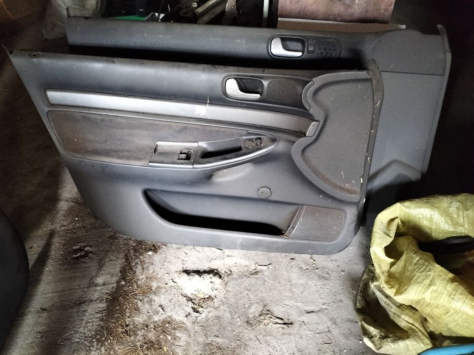 Tapicerka boczek  i nie tylko audi a3