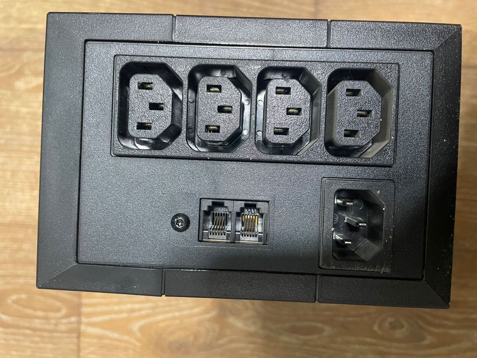 Дбж Eaton 5E 850 VA USB з акб