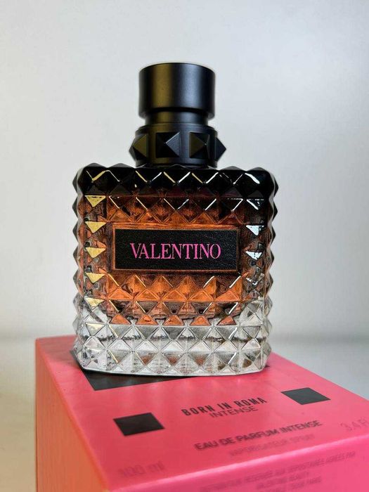 Парфумована вода Valentino Born in Roma Donna Intense