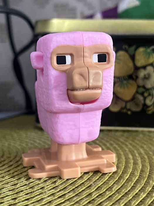 Овца розовая Майнкрафт Макдональдс