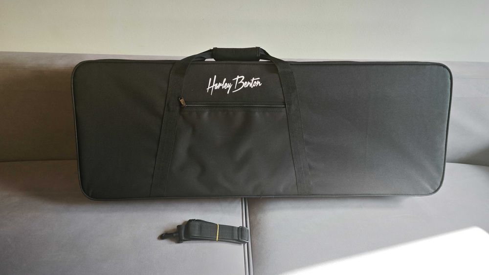 Harley Benton LightCase -El-Guitar -stan jak nowy - futerał na gitarę