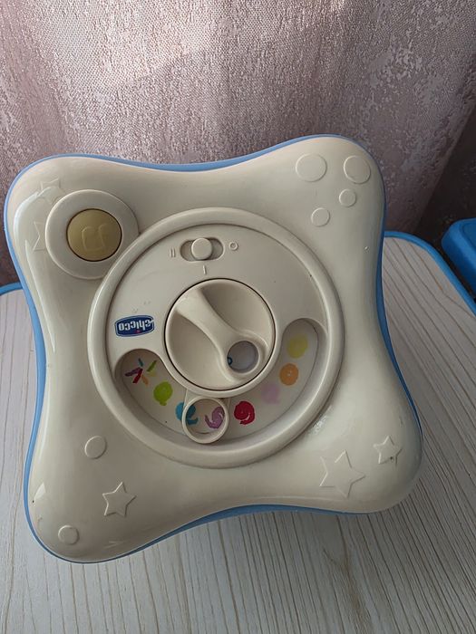 Все по 200, музичний килимок, нічник від Chicco, музичний барабан