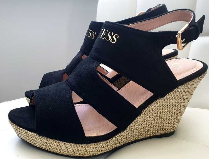 Guess lekkie sandały koturny r. 39 nowe
