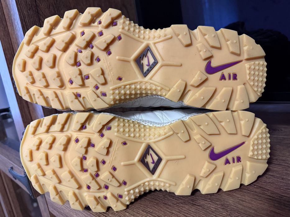 Nike Air Humara  sneakers нові