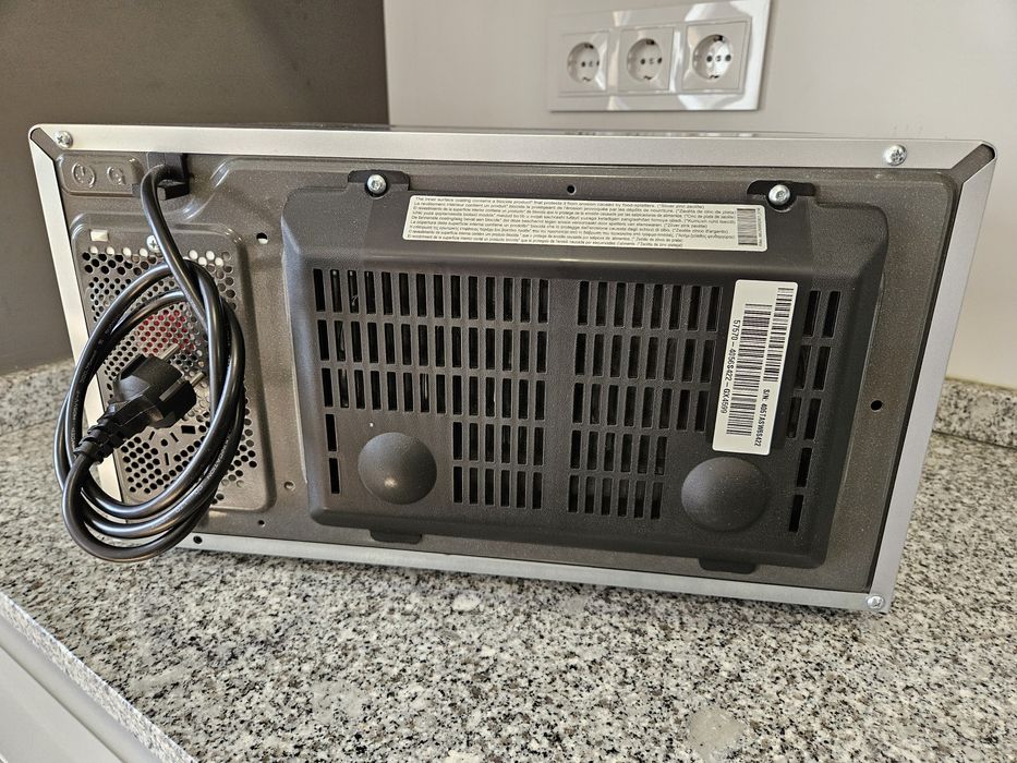 Micro-ondas LG 20L, com grill | Excelente estado