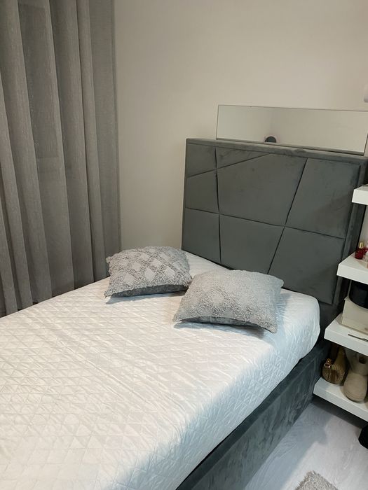 Cama de solteiro com estrado elevatorio