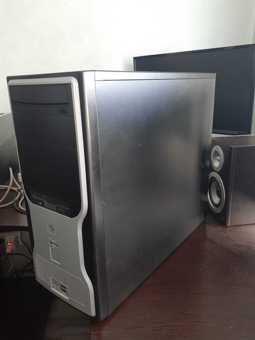 ПК (ATHLON64x2 5000+ 2.6ГГц; Radeon 3850 512Mb; ОЗП 6GB)