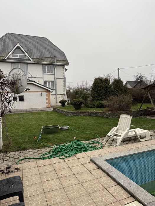 Продам будинок на Саєнко