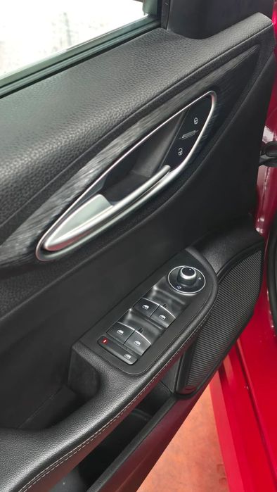 Alfa Romeo Giulia 2.2 D Sprint AT8