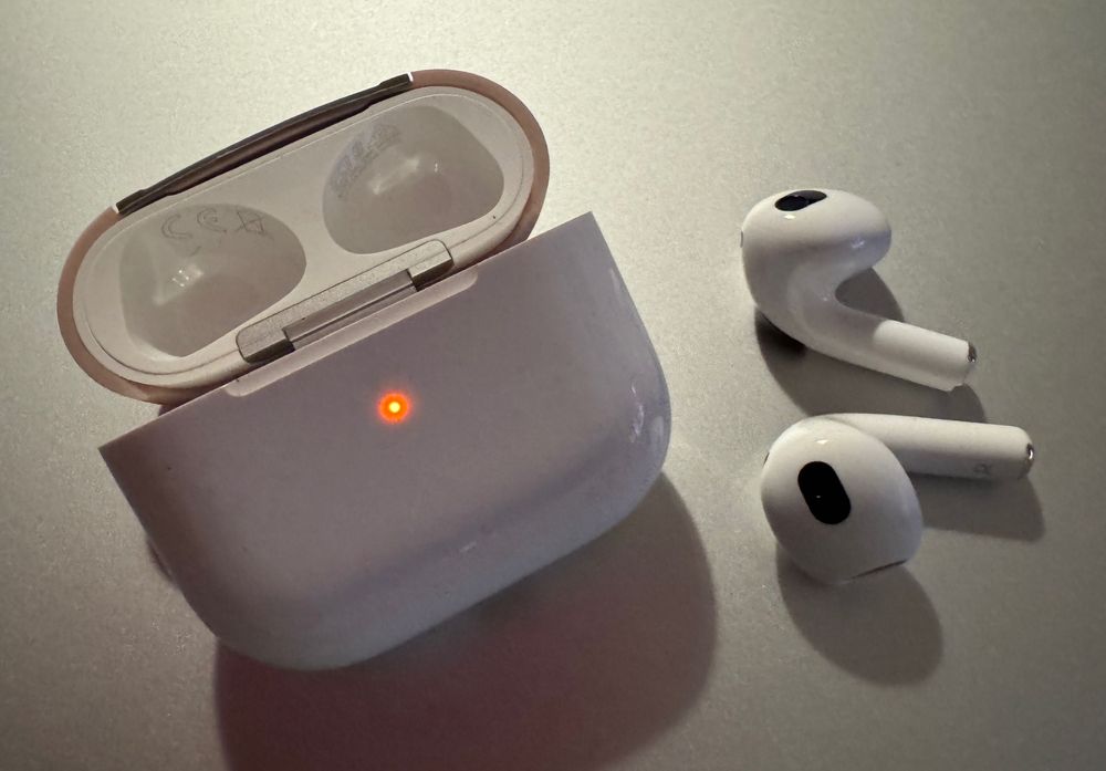 AirPods 3ª Geração c/ Capa Gameboy