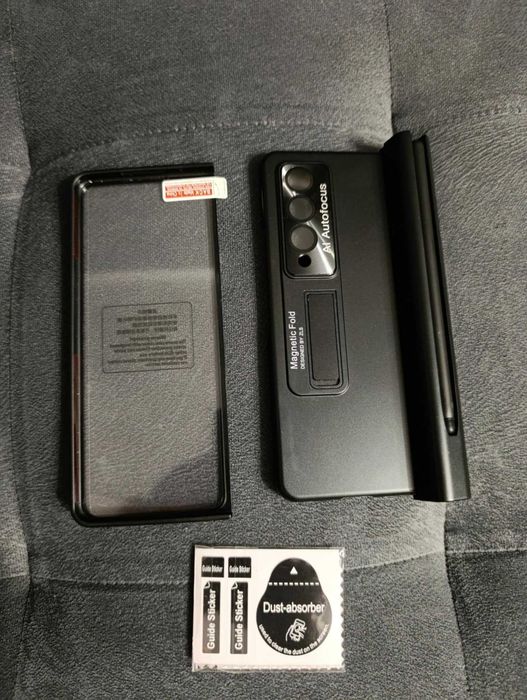 Etui do Samsung Galaxy Z Fold 4 z rysikiem stojakiem czarny