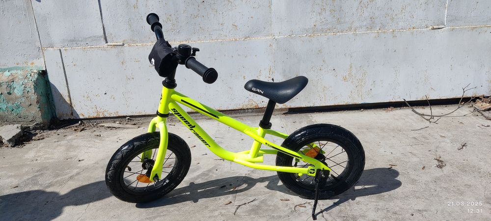 Продам беговел Sigma Speed Racer