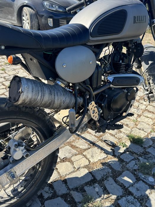 Bullit Hero 125