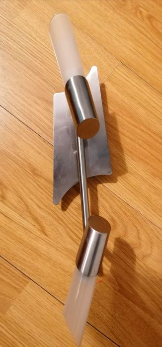 Candeeiros de teto em aço inox com lâmpadas led