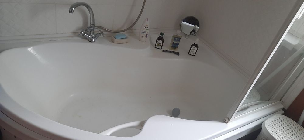 Ванна Ravak з душовою заслонкою змішувач і стійка з шлангом бу