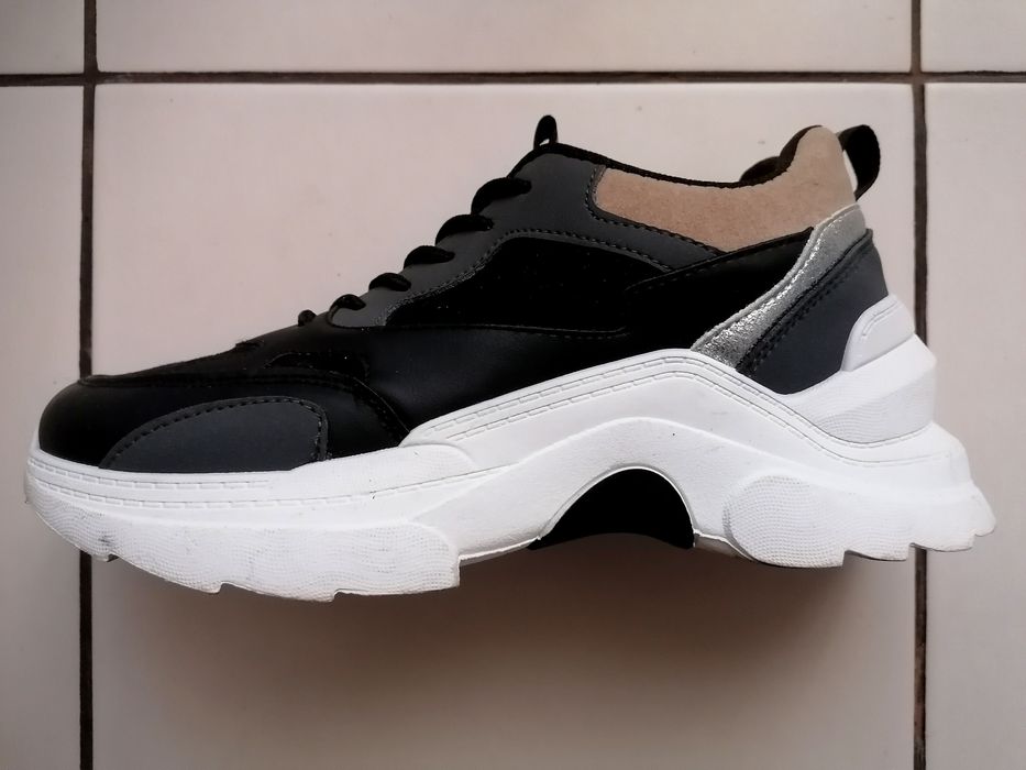 Buty sportowe r. 38 Deezee