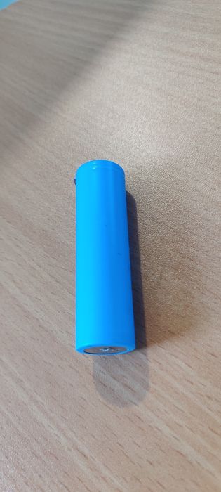 3.7V 2000mAh Batteries64354220860930121