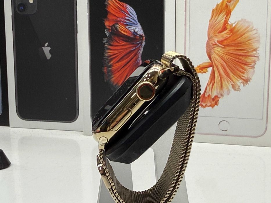 MAГAЗИН Apple Watch Series 9 41mm Stainless Steel Gold Trade-In/Oбмeн