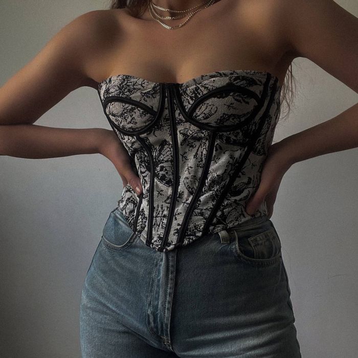 Продам корсет жакардовий