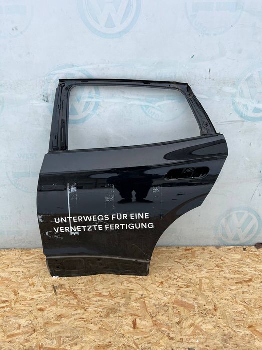 VW ID 4 Двері двери задние