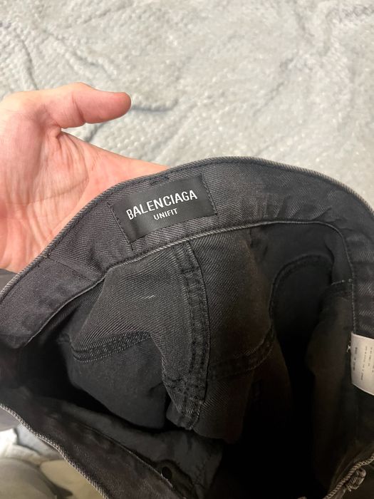 Balenciaga baggy jeans