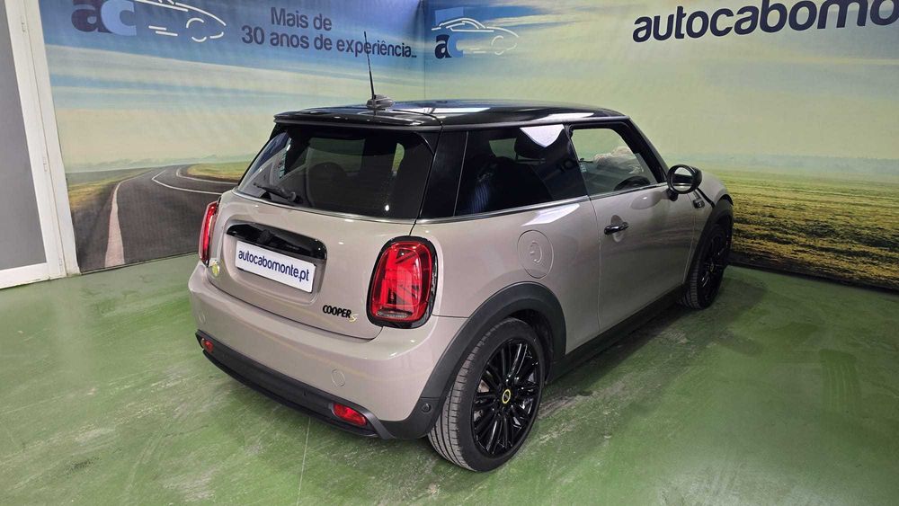 Mini Cooper SE - Salvado
