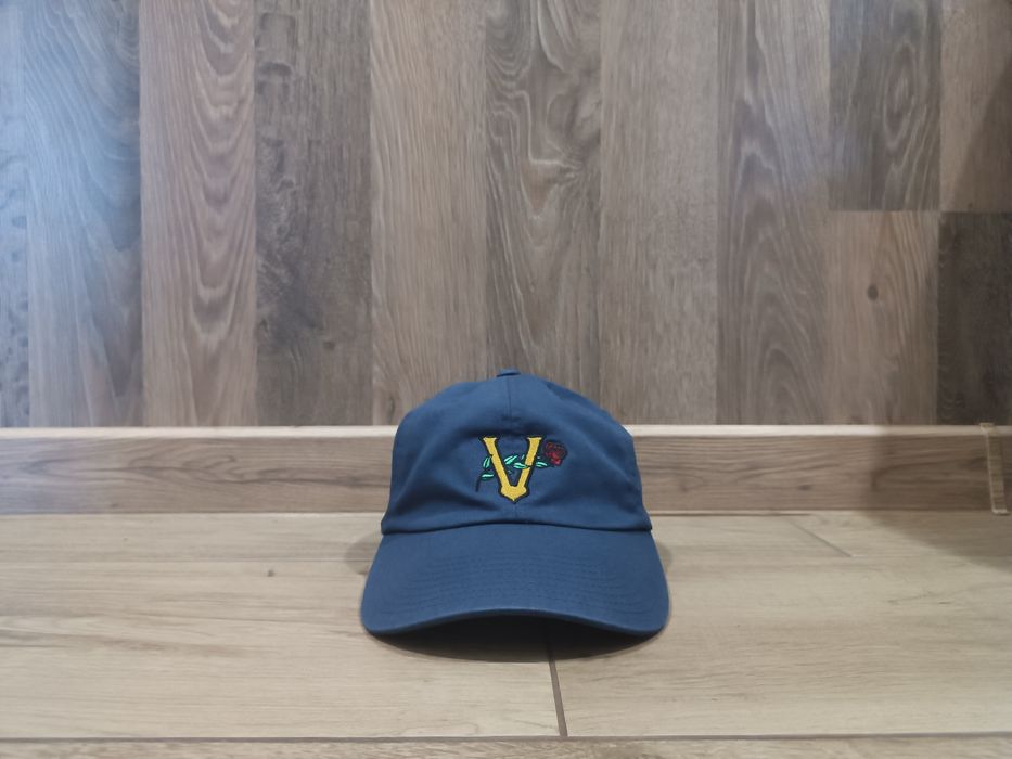 Продам бейсболку, кепку Vans V Rose Curved Bill Jockey Cap