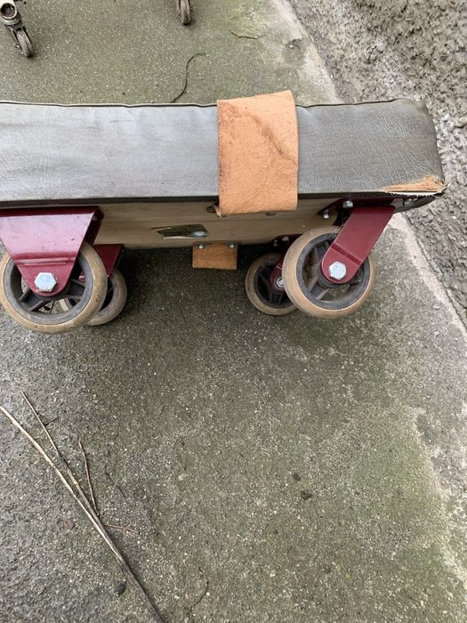 Продам маленькую инвалидную колясочку