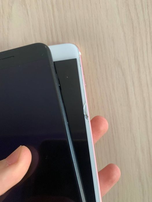 iPhone 7 32gb продам