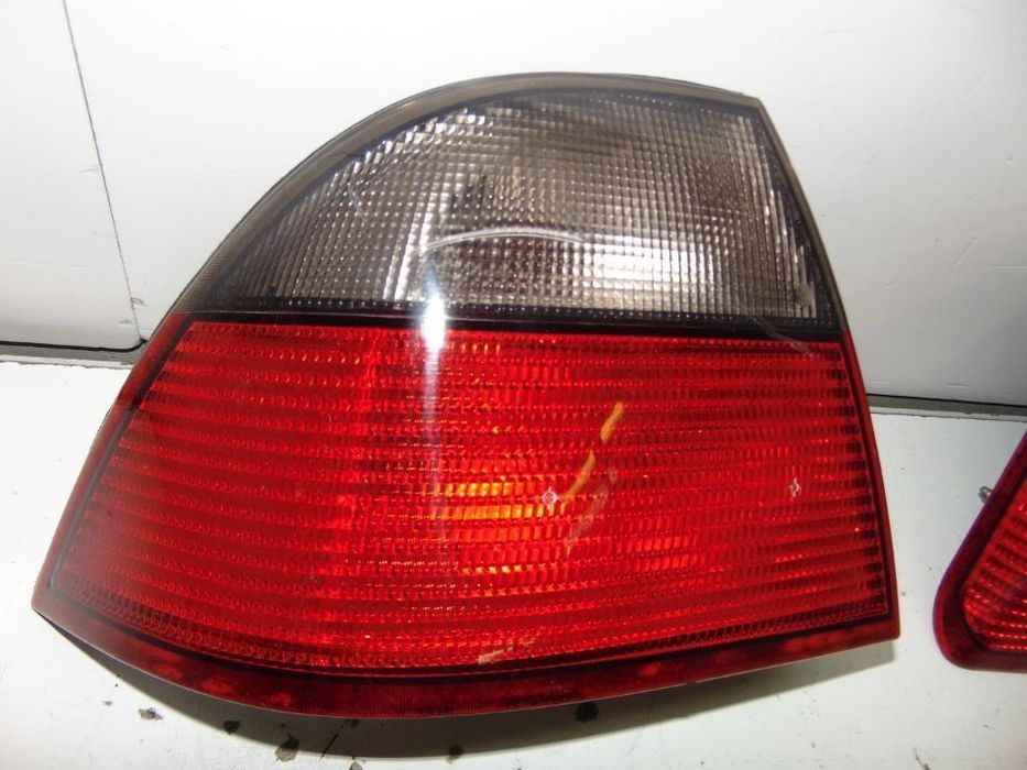 Saab farolins tras