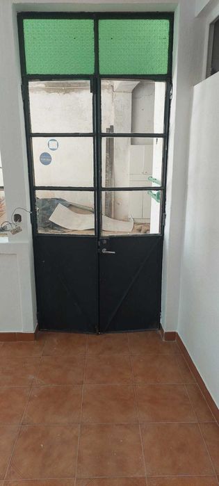 Porta antiga de ferro