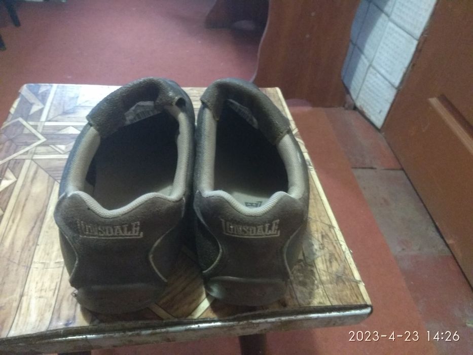 Кросівки Lonsdale кожані.