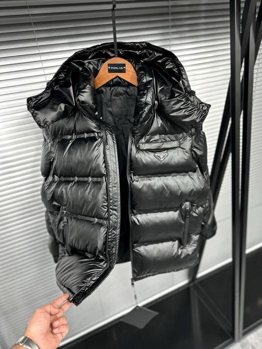 Топові  куртки ,Balencia ga,Prad a