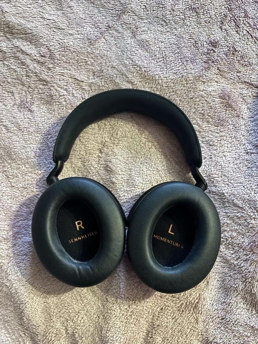 Słuchwki bezpdzewodowe nauszne Sennheiser Momentum 4 Wireless