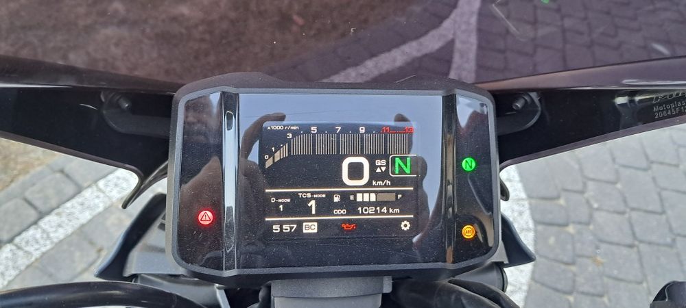 Yamaha mt 09    2021