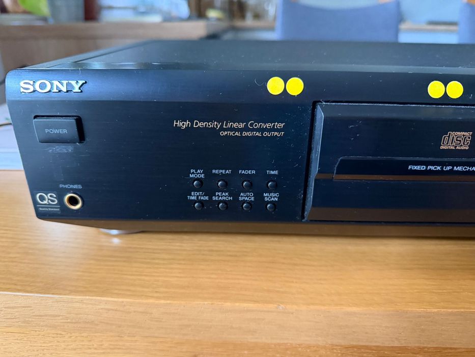 Odtwarzacz Sony QS cdp XE-700