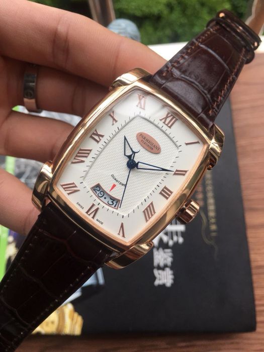 Nowy elegancki zegarek