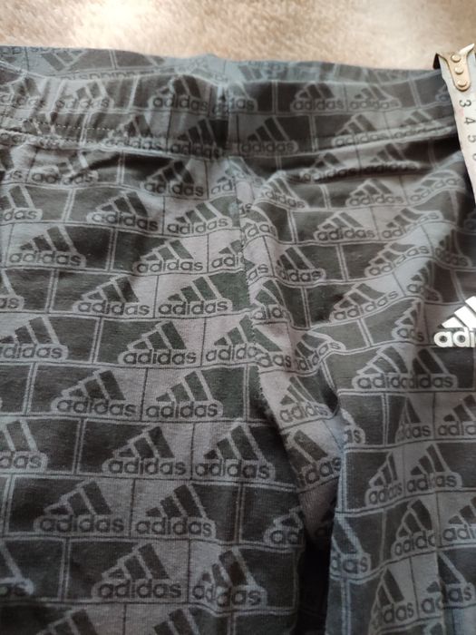 Legginsy Adidas
Rozmiar S/XS