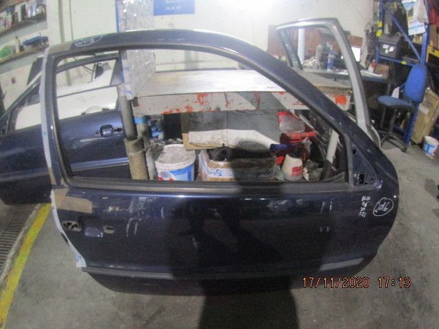 Porta frente direita VOLKSWAGEN Polo (6N)