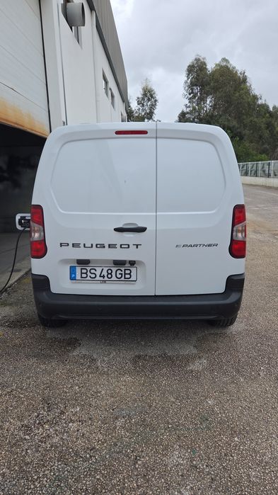 Peugeot E-Partner 13.000KM | GARANTIA | NACIONAL-3 LUG- IVA DEDUTIVEL