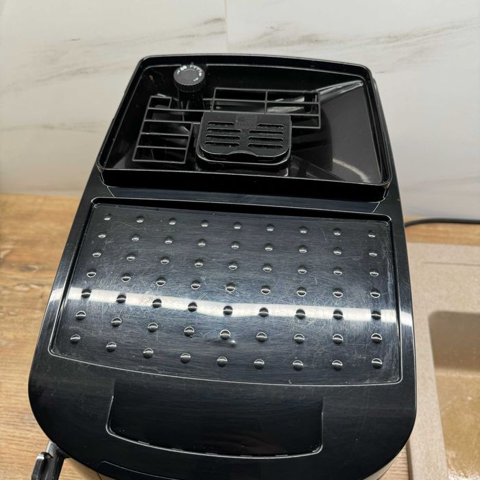 Кофемашина Delonghi ECAM 22.112