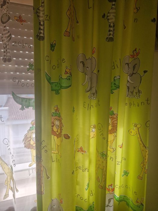 Cortinas de criança dupla