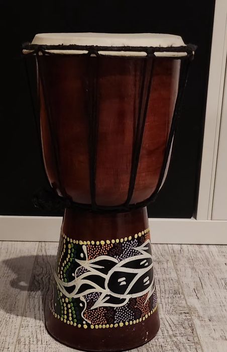 Барабан  Джембе .